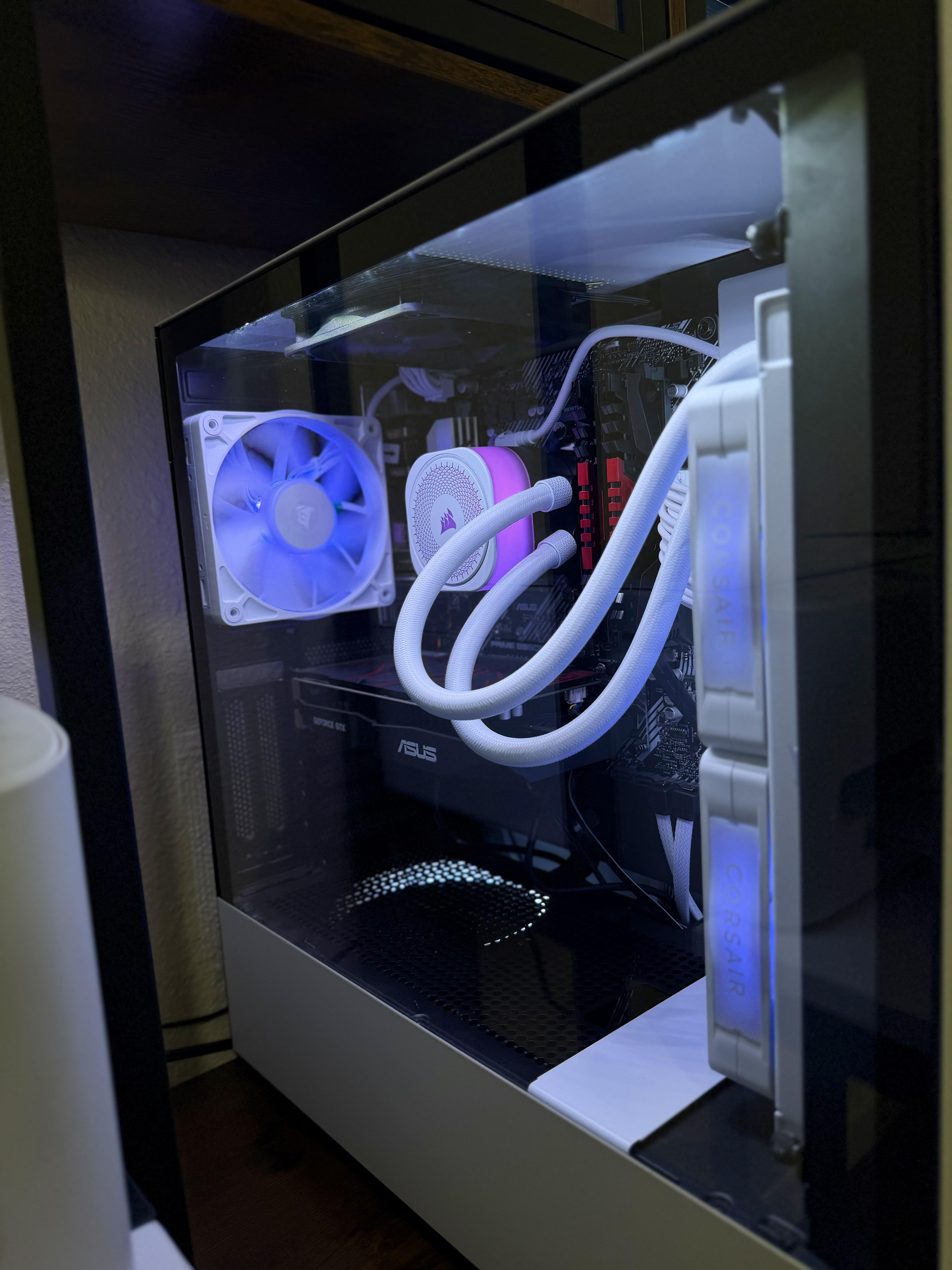 Custom gaming PC build
